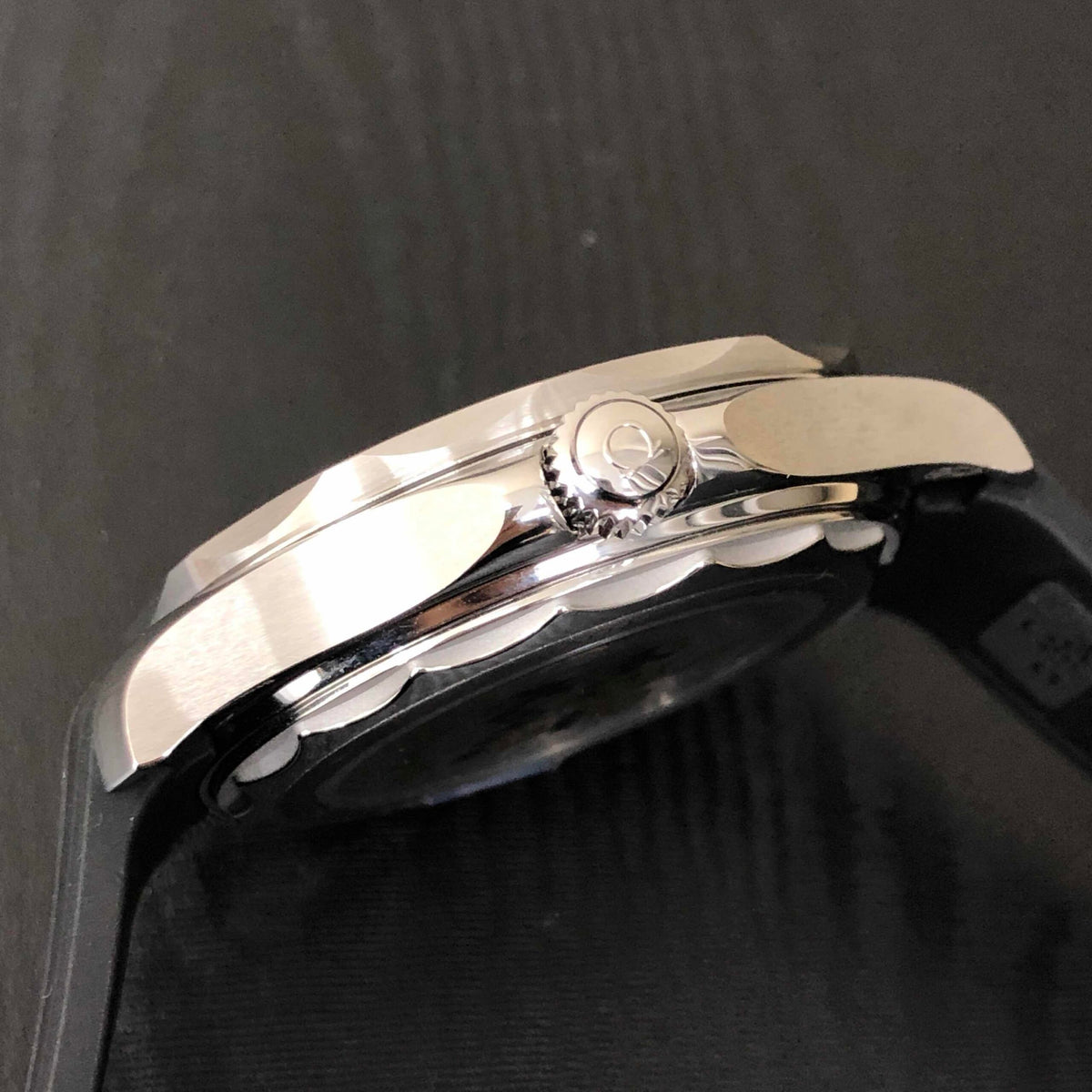 Automatic Watch for SEAMASTER 210.22.42.20.01.004 42MM