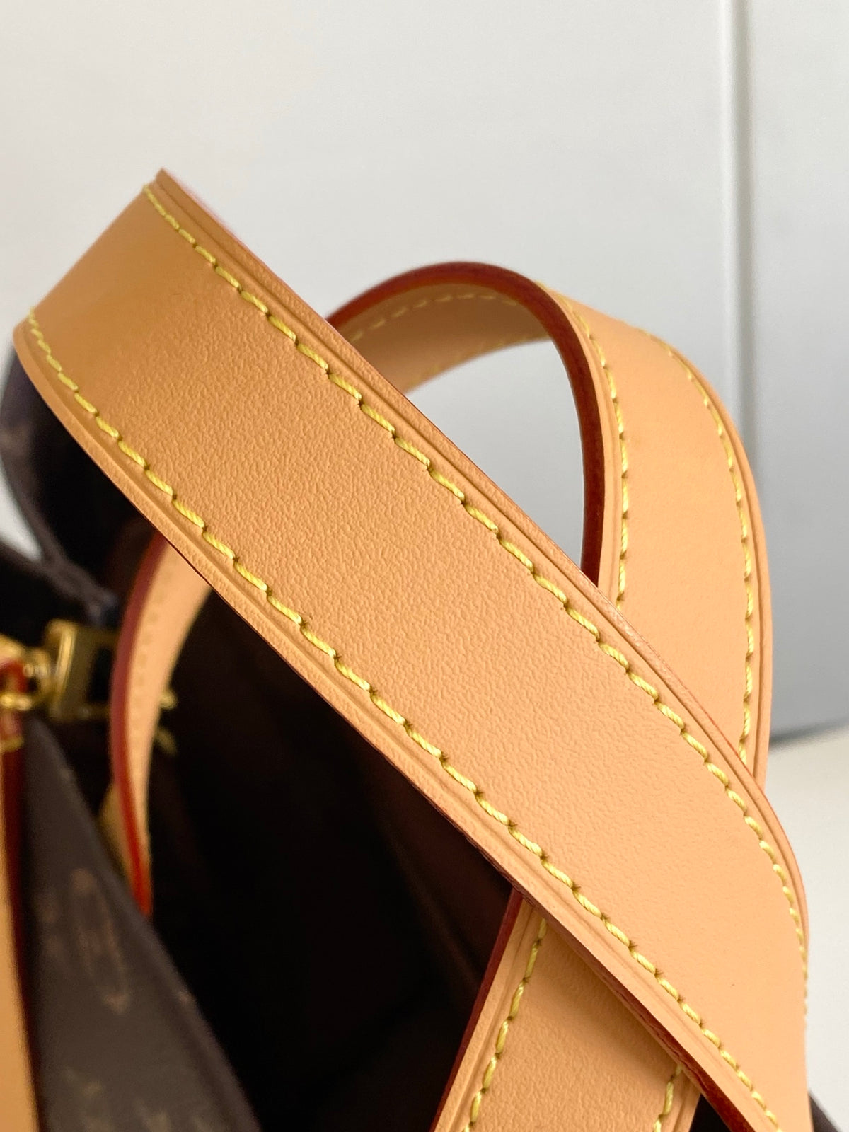 Top-tier Authentic-Grade Quality handbag Size: 32 x 16 x 40 cm