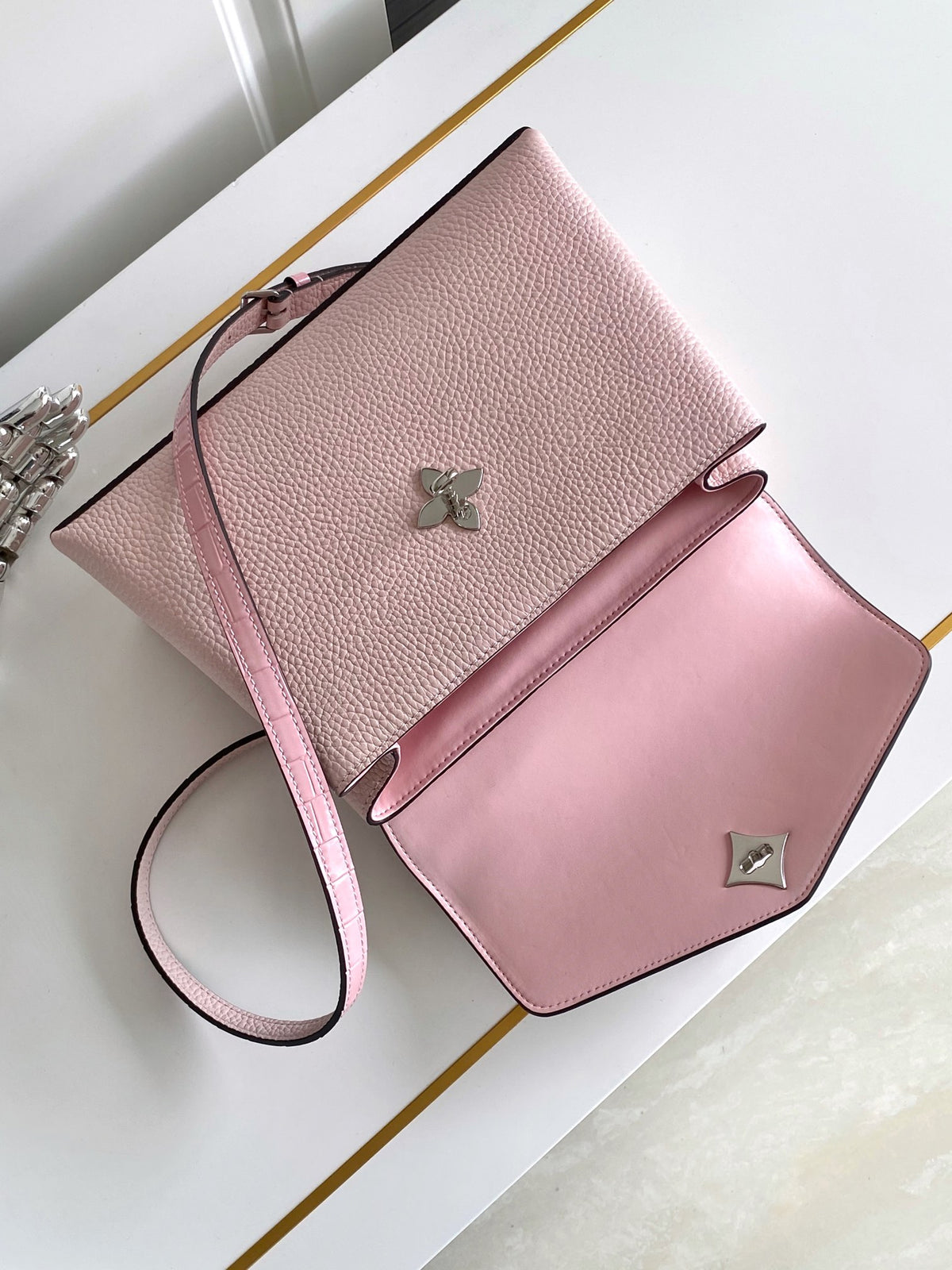 Top-tier Authentic-Grade Quality handbag Size:27×18×9cm