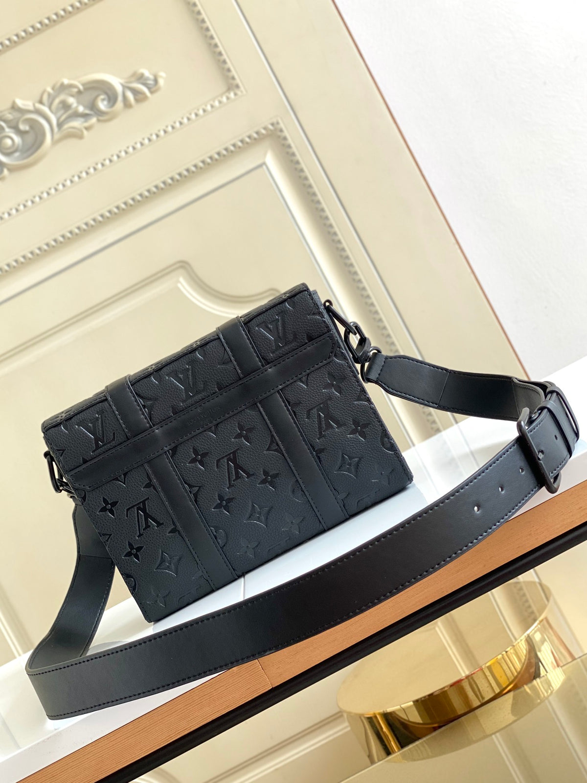 Top-tier Authentic-Grade Quality handbag Size: 24 x 18 x 5.5 cm