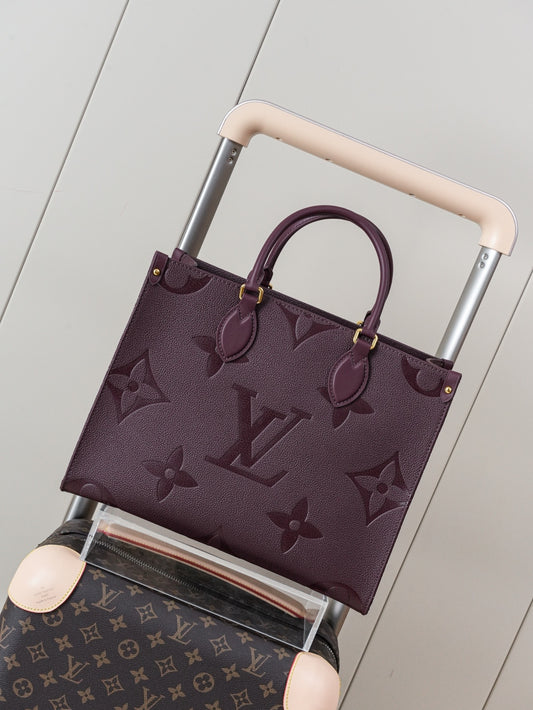 Top-tier Authentic-Grade Quality handbag  Size：35.0 x 27.0 x 14.0 cm