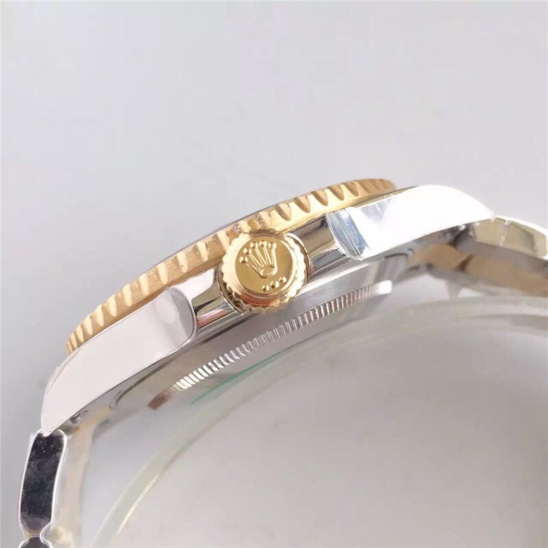 Luxury Automatic Watch for Men GMT Master II 116713-LN-78203 40mm Silver Gold Dial