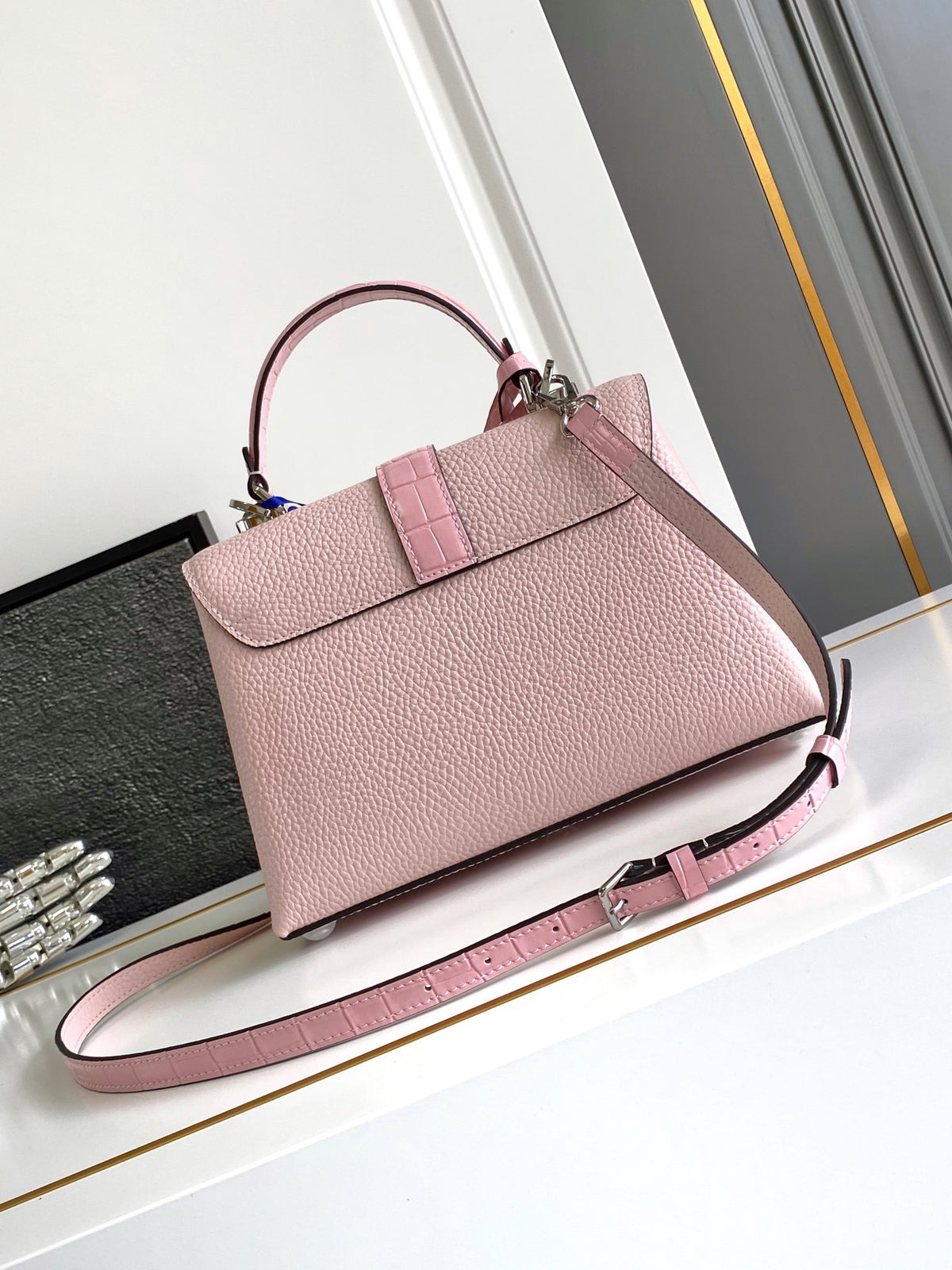 Top-tier Authentic-Grade Quality handbag Size:27×18×9cm