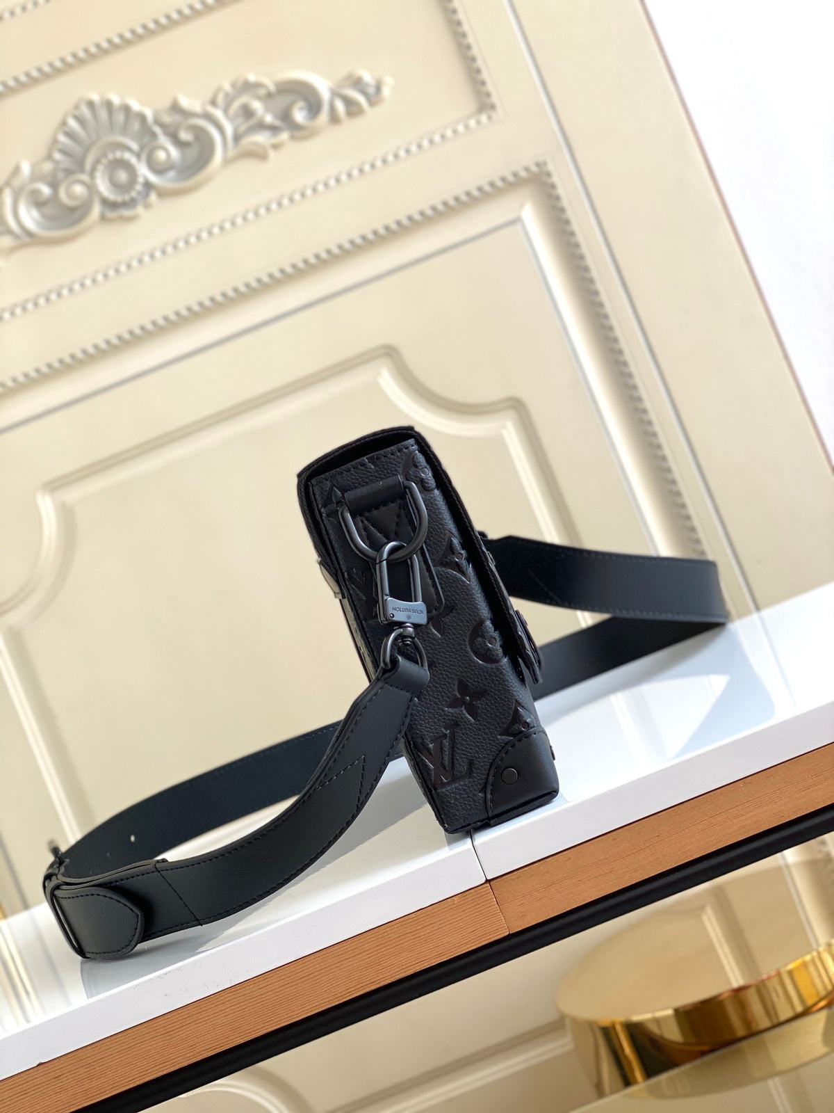 Top-tier Authentic-Grade Quality handbag Size: 24 x 18 x 5.5 cm