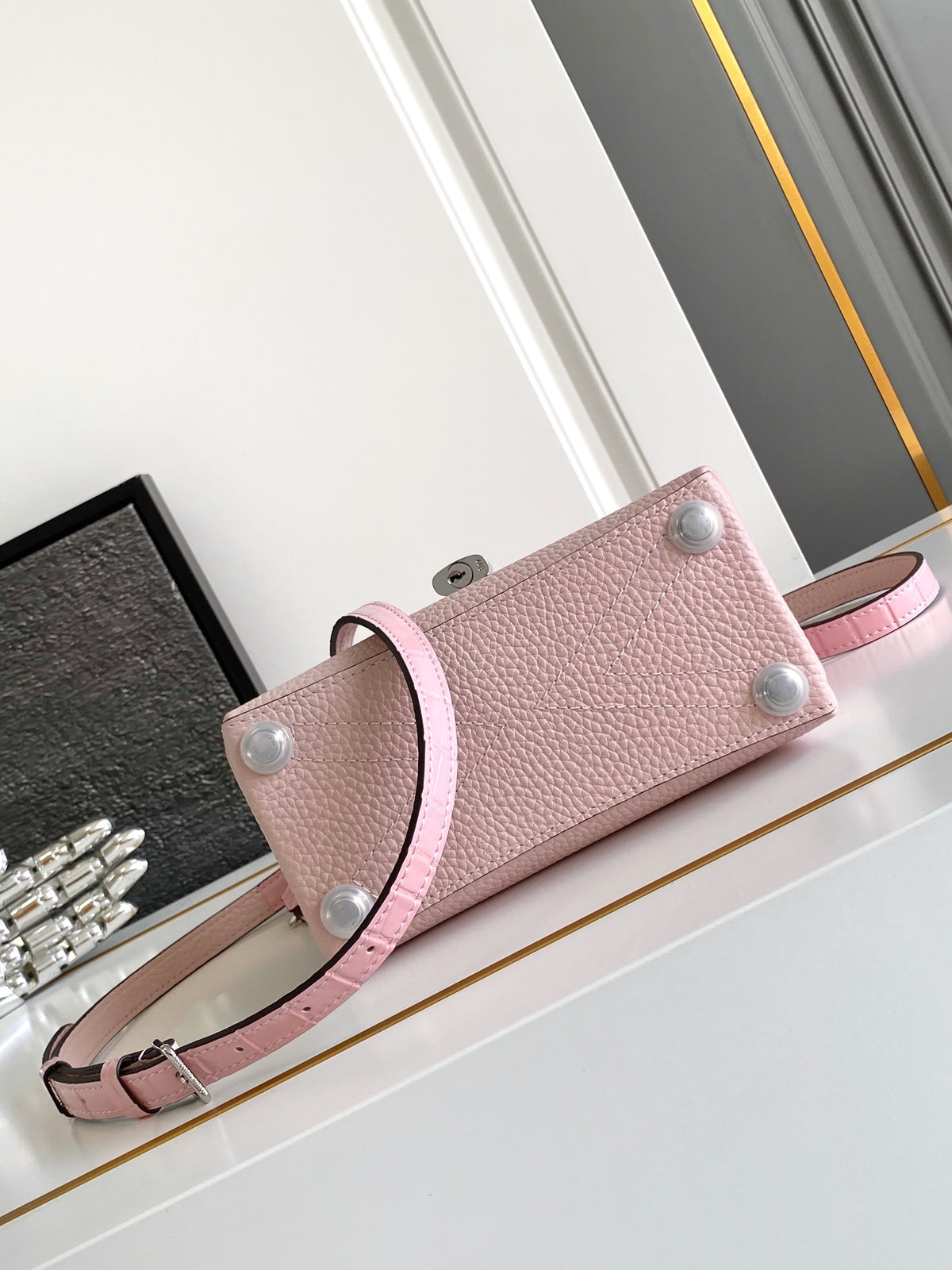 Top-tier Authentic-Grade Quality handbag Size:19×15×9cm