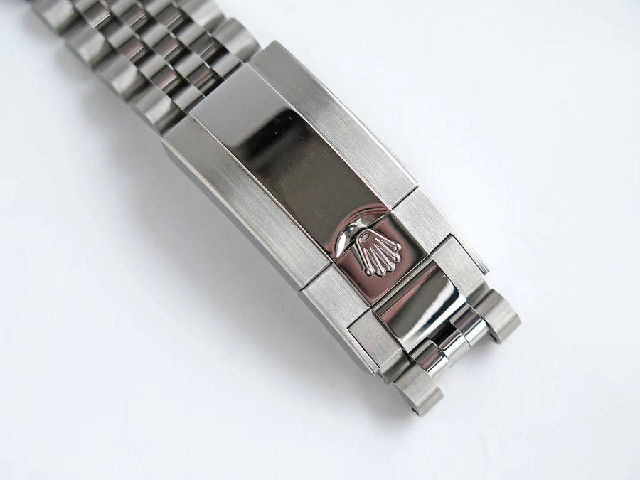 Replica Automatic Watch for Men GMT Master II m126710blro-0001 40mm Dial