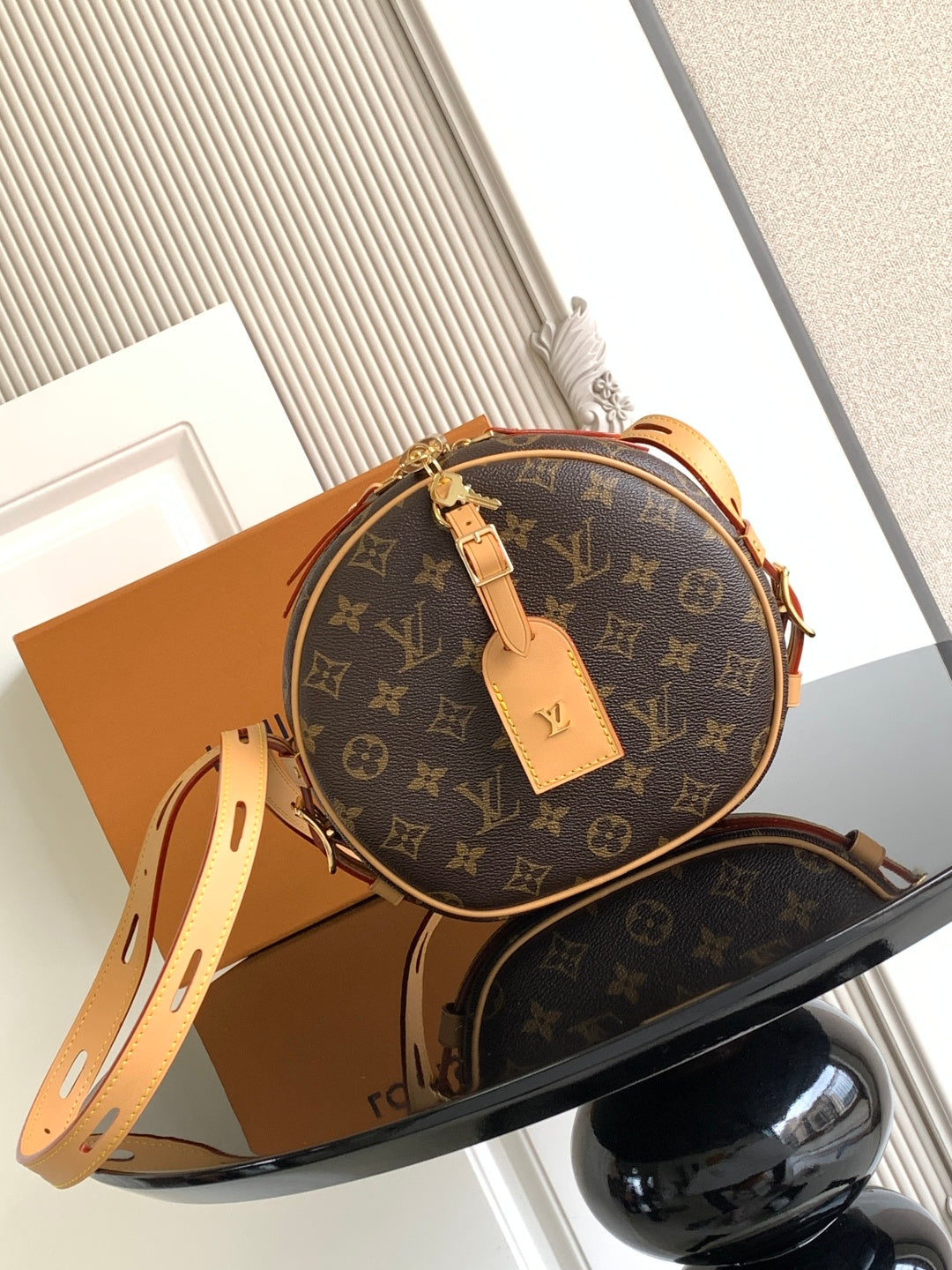 Top-tier Authentic-Grade Quality handbag  Size: 20.0 x 22.5 x 8.0 cm