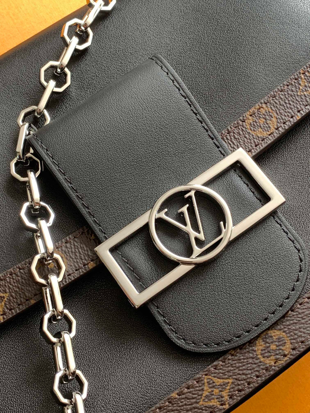 Top-tier Authentic-Grade Quality handbag Size: 17 x 9 x 24 cm