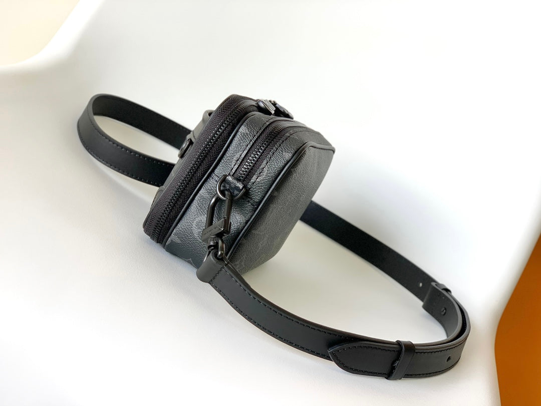 Top-tier Authentic-Grade Quality handbag Size: 11 x 18.5 x 6.5 cm