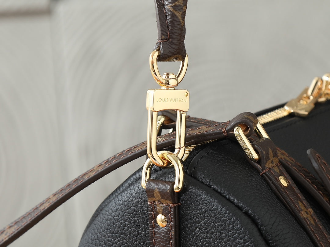 Top-tier Authentic-Grade Quality handbag Size: 17 x 13.5 x 26 cm