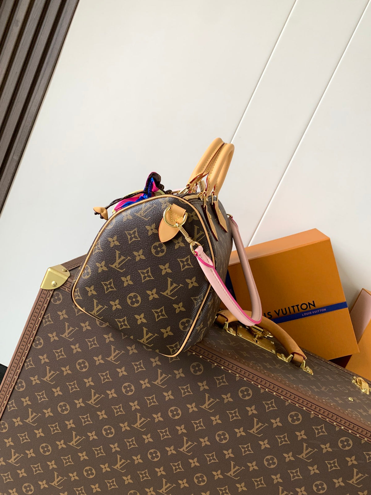 Top-tier Authentic-Grade Quality handbag  Size：30 x 21 x 17 cm