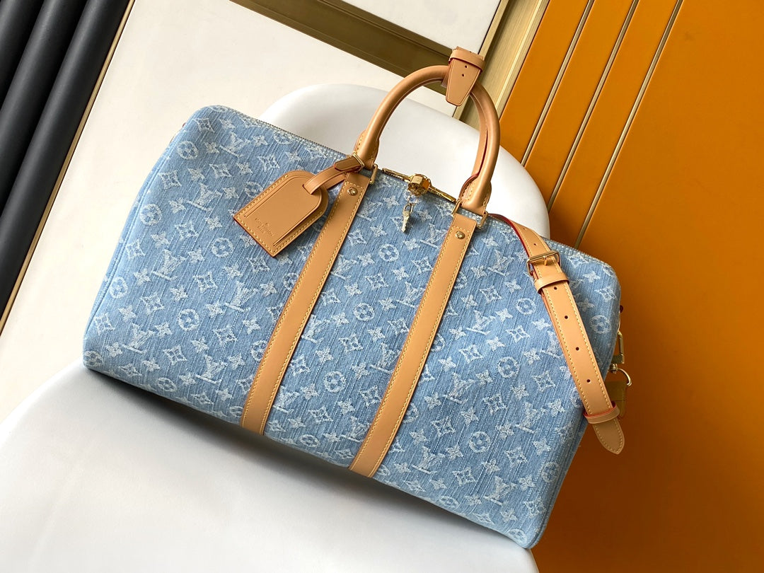 Top-tier Authentic-Grade Quality handbag Size: 45 × 27 × 20 cm