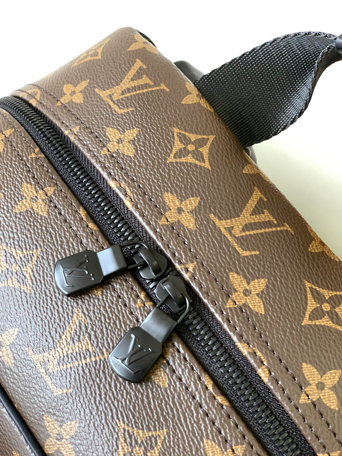 Top-tier Authentic-Grade Quality handbag Size: 32 x 42 x 15 cm