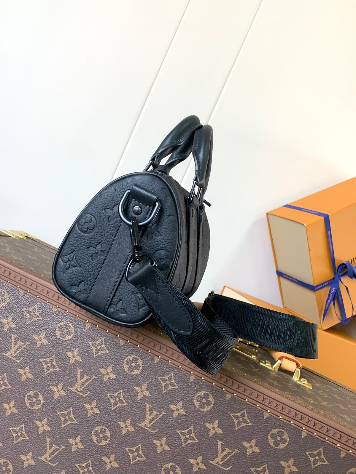 Top-tier Authentic-Grade Quality handbag  Size: 25 x 15 x 11 cm