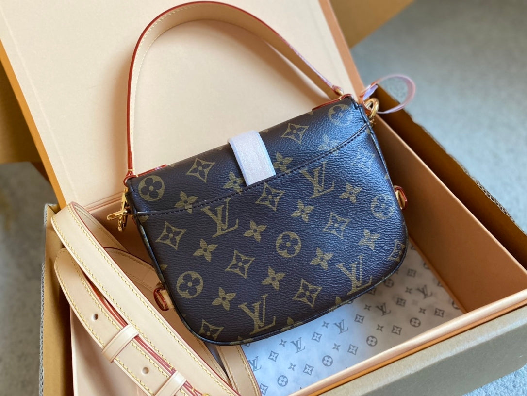 Top-tier Authentic-Grade Quality handbag Size: 20 x 16 x 7.5 cm