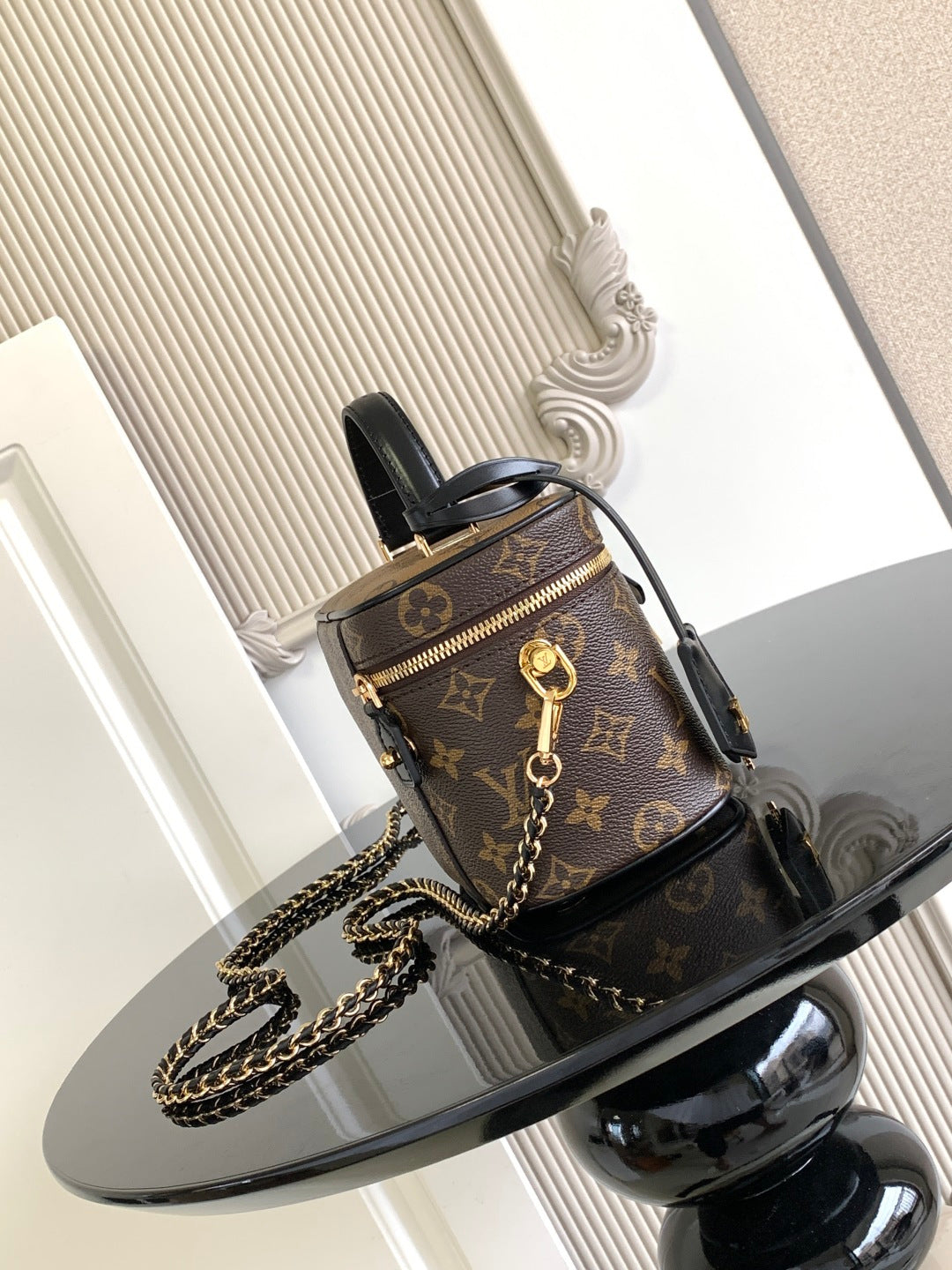 Top-tier Authentic-Grade Quality handbag Size: 𝟏𝟗.𝟎 𝐱 𝟏𝟏.𝟎 𝐱 𝟏𝟑.𝟎 cm