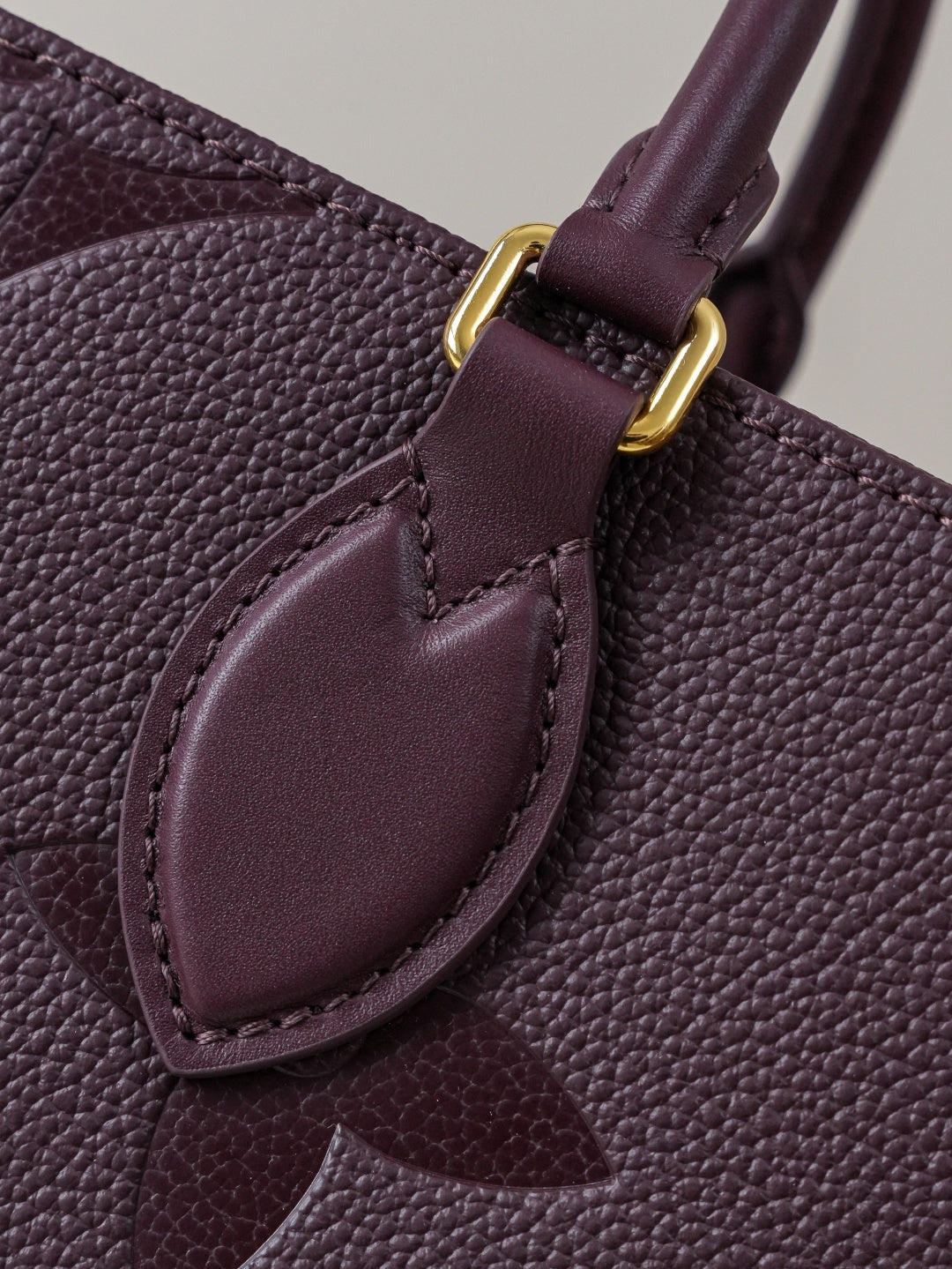 Top-tier Authentic-Grade Quality handbag  Size：35.0 x 27.0 x 14.0 cm