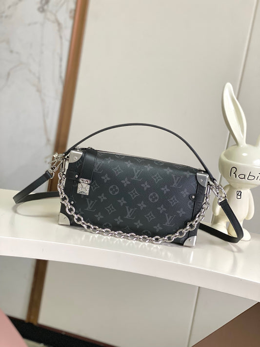 Top-tier Authentic-Grade Quality handbag Size: 15 x 7 x 28 cm