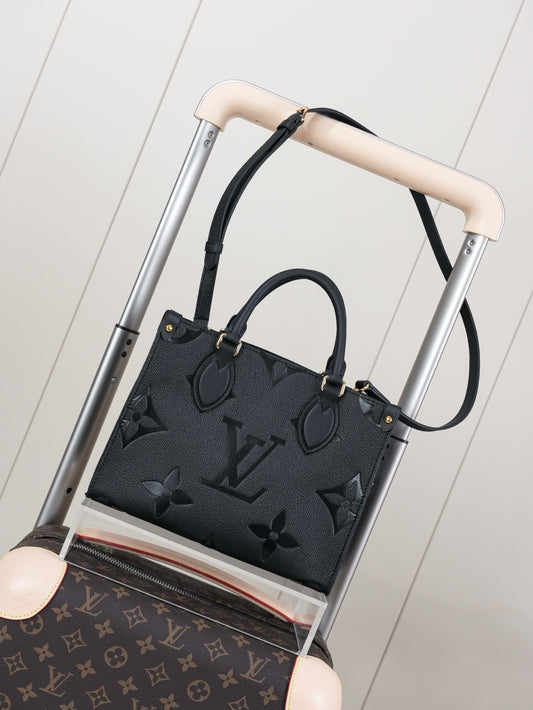 Top-tier Authentic-Grade Quality handbag  Size：25.0 x 19.0 x 11.5 cm