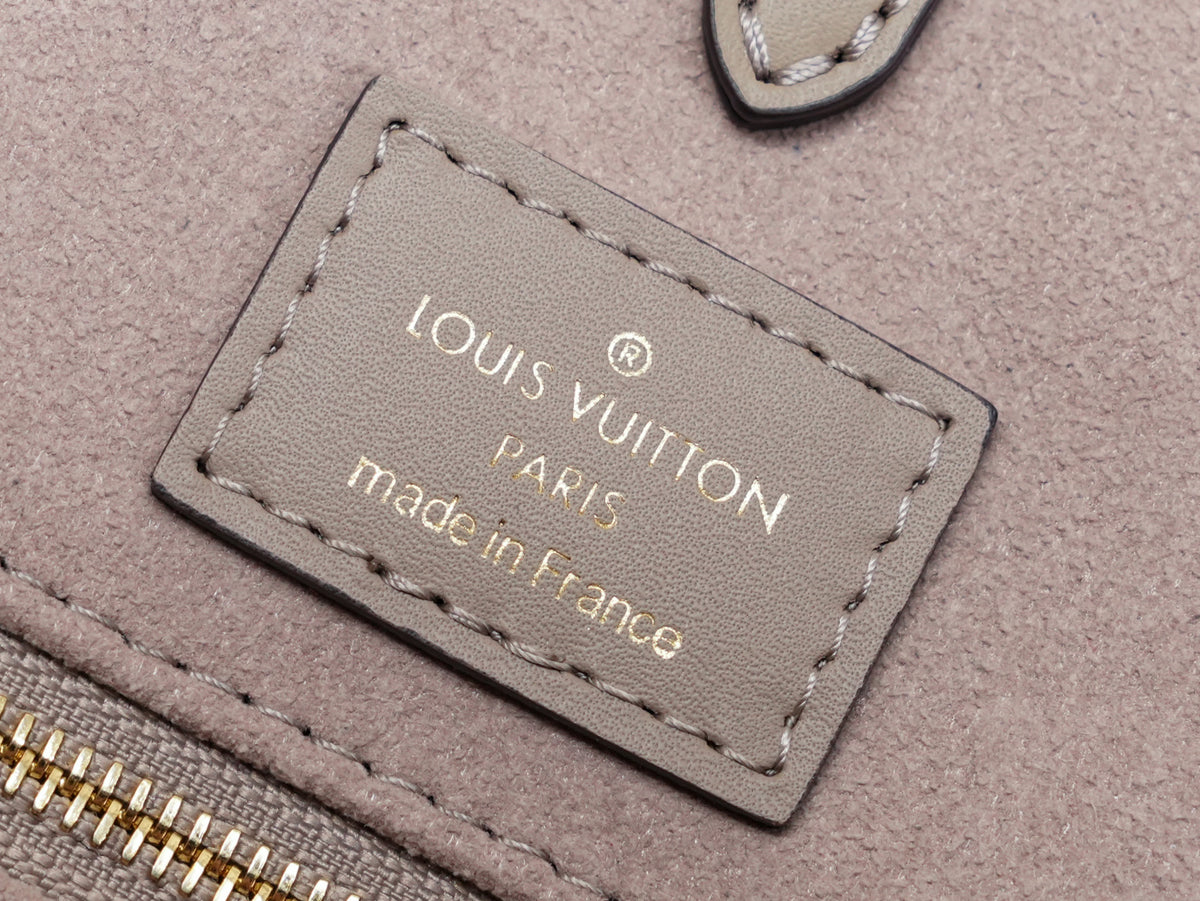 Top-tier Authentic-Grade Quality handbag  Size：35.0 x 27.0 x 14.0 cm