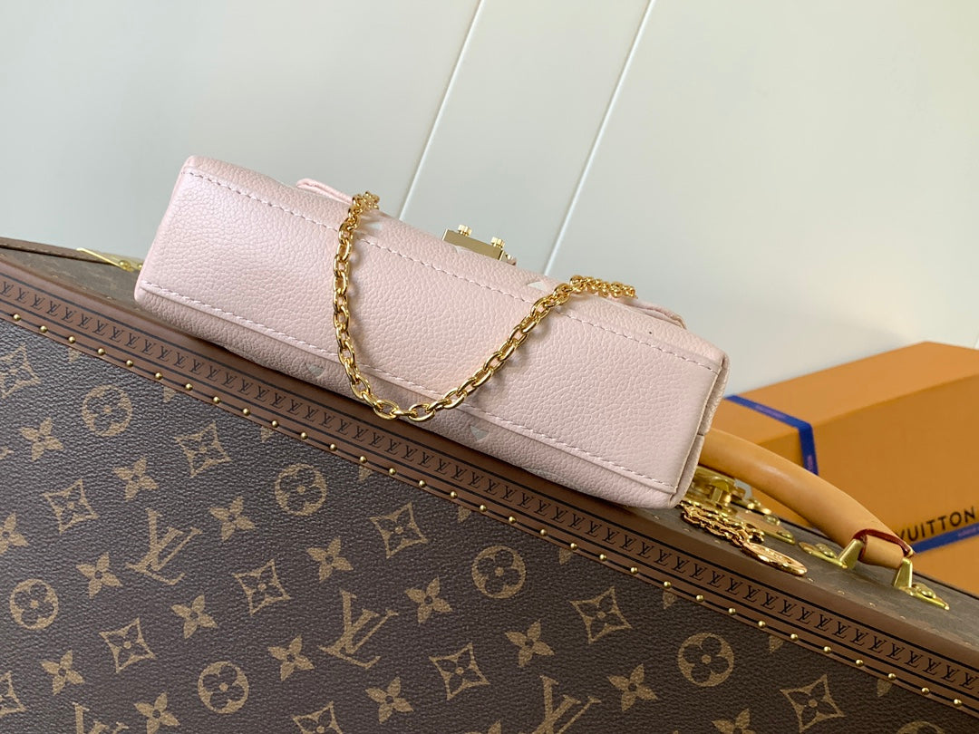Top-tier Authentic-Grade Quality handbag Size: 12.5 x 6 x 21 cm