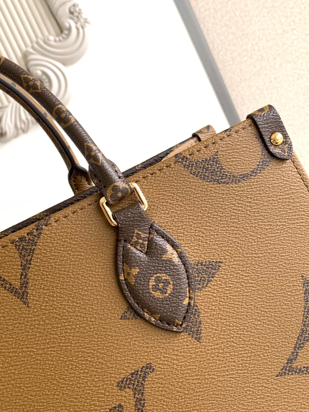 Top-tier Authentic-Grade Quality Italian grade leather handbag Size: 𝟑𝟓.𝟎 𝐱 𝟐𝟕.𝟎 𝐱 𝟏𝟒.𝟎 cm