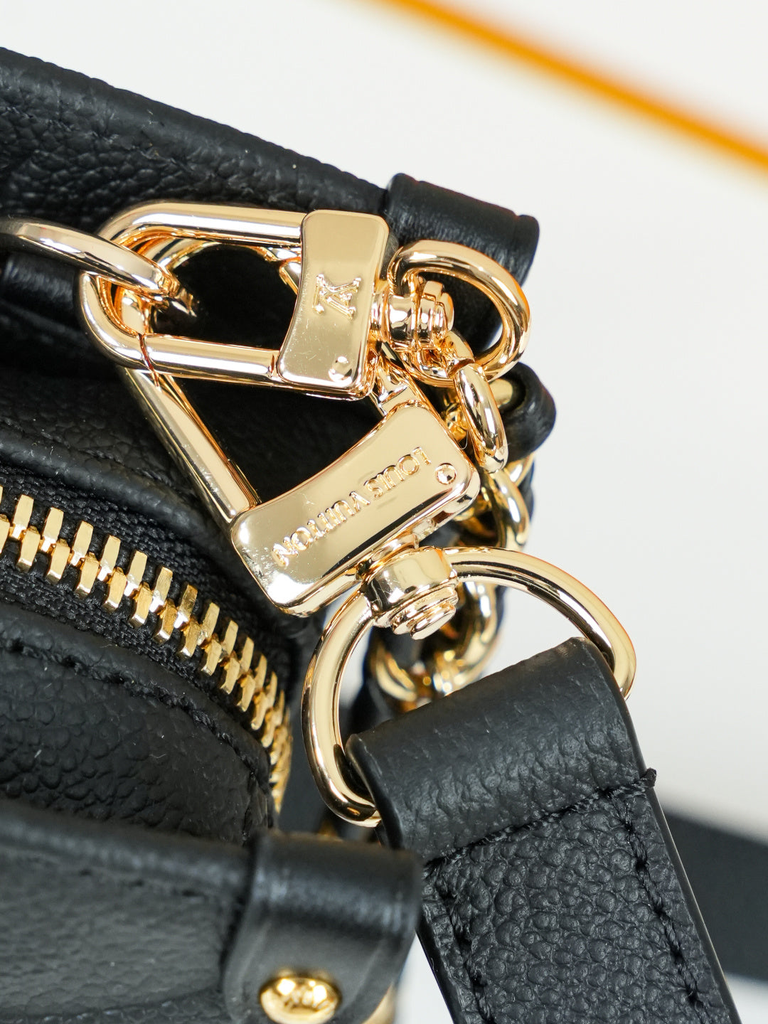 Top-tier Authentic-Grade Quality handbag  Size：25.0 x 13.0 x 10.0 cm