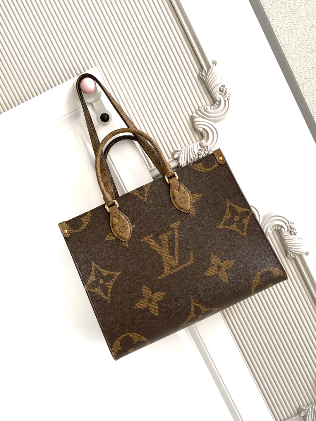 Top-tier Authentic-Grade Quality Italian grade leather handbag Size: 𝟑𝟓.𝟎 𝐱 𝟐𝟕.𝟎 𝐱 𝟏𝟒.𝟎 cm