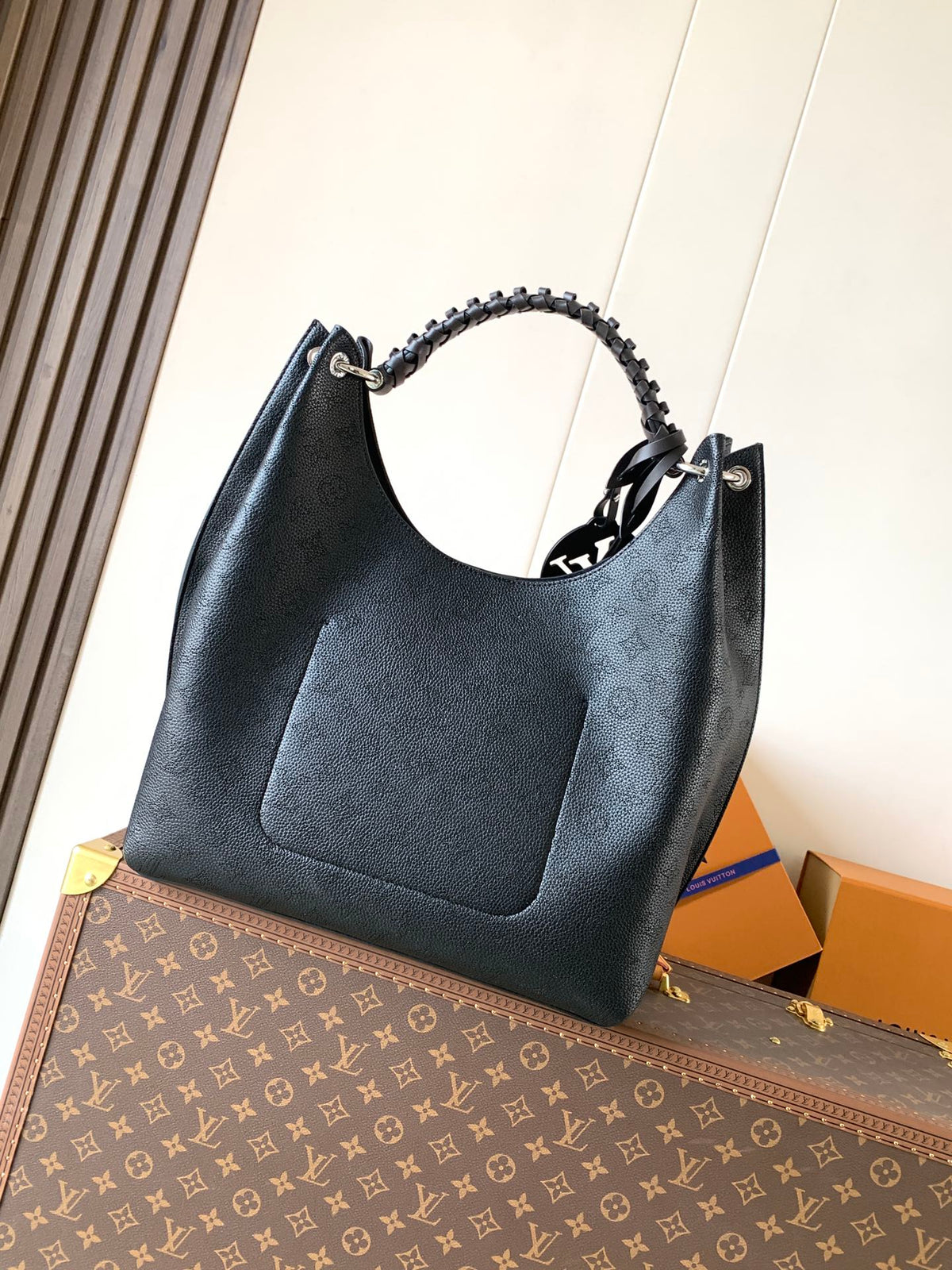 Top-tier Authentic-Grade Quality Sac Carmel Bag  M52950 Black Size：40 x 17 x 35 cm