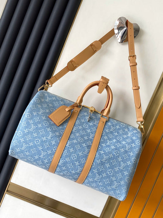 Top-tier Authentic-Grade Quality handbag Size: 45 × 27 × 20 cm