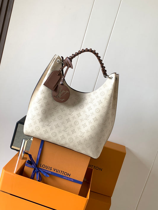 Top-tier Authentic-Grade Quality Sac Carmel Bag M53188 Off-White Size：40 x 17 x 35 cm