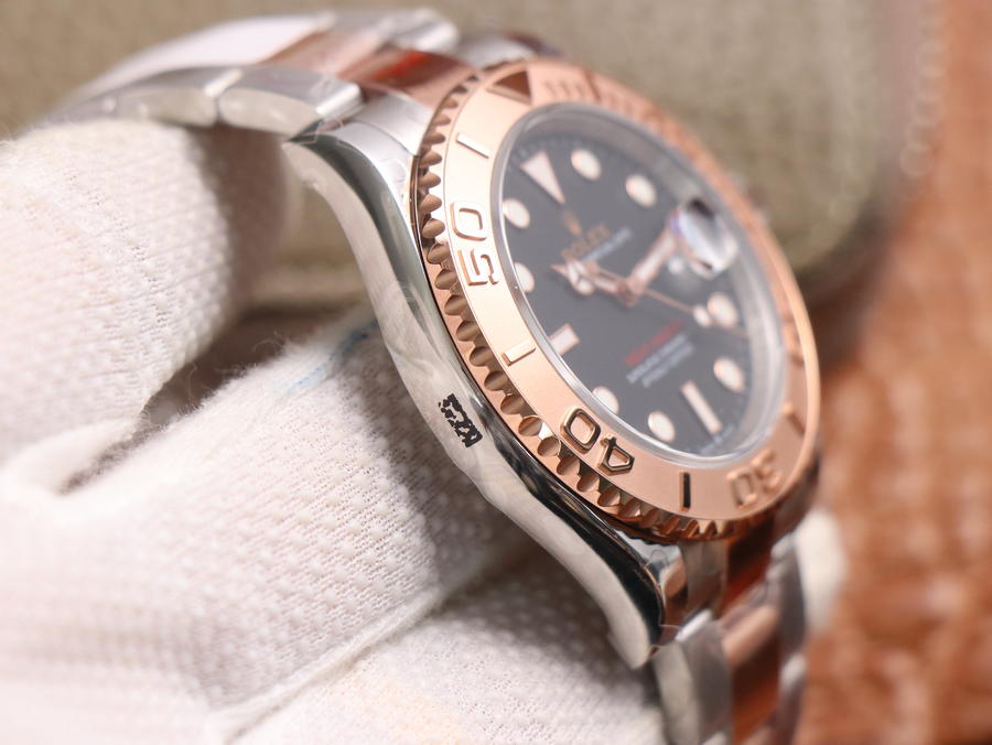 Replica Automatic Watch for Men Yacht Master m126621-0002 40MM Dial
