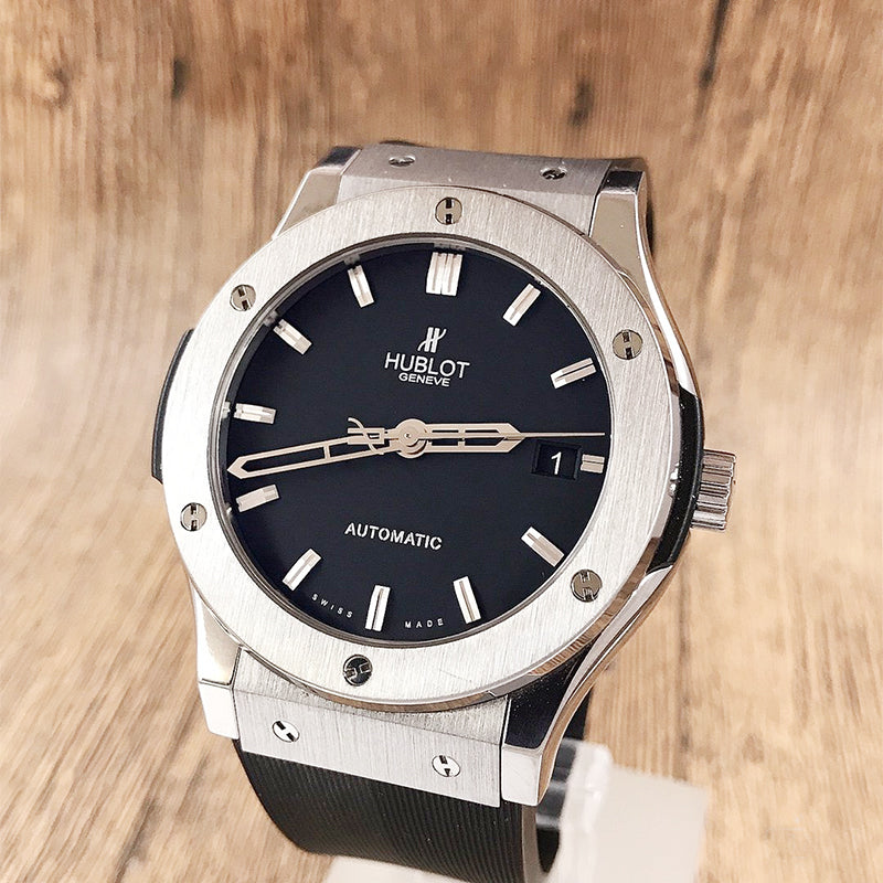 Replica Automatic Watch for Classic Fusion Rubber Strap 42MM Silver Black Dial