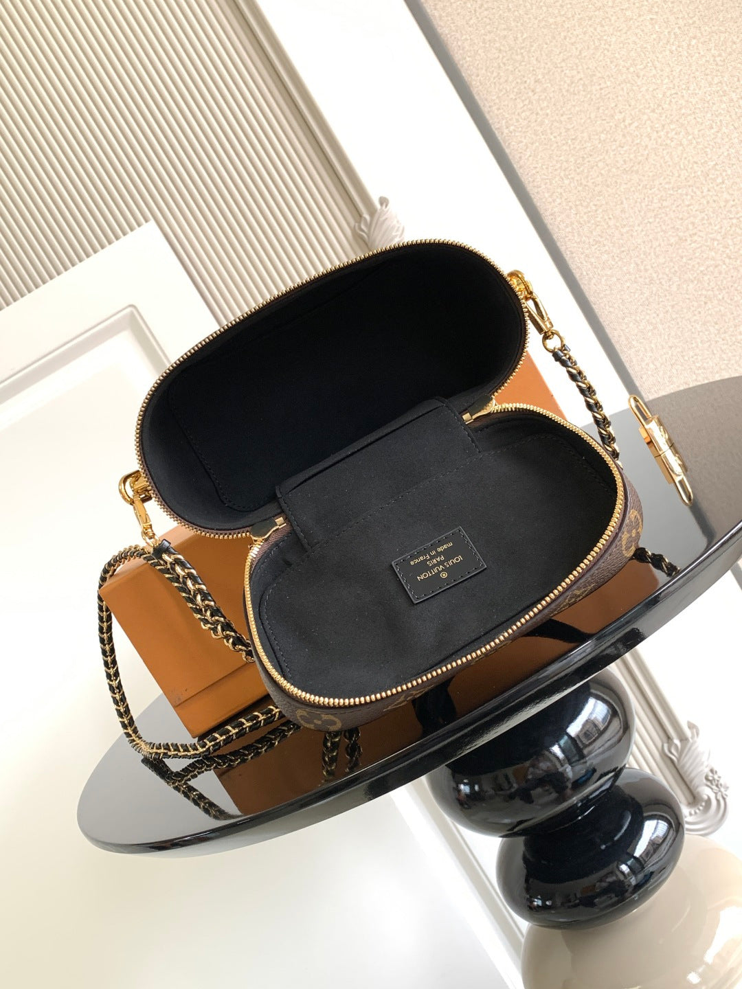 Top-tier Authentic-Grade Quality handbag Size: 𝟏𝟗.𝟎 𝐱 𝟏𝟏.𝟎 𝐱 𝟏𝟑.𝟎 cm