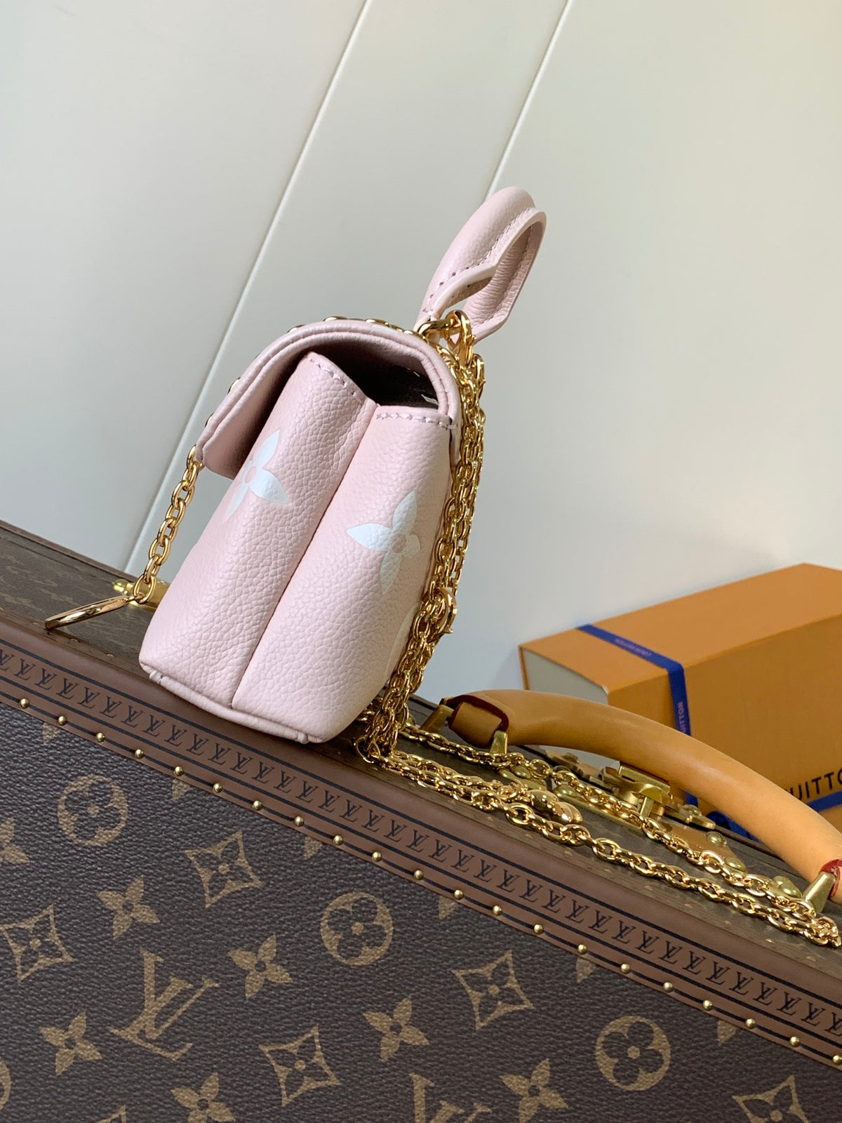 Top-tier Authentic-Grade Quality handbag Size: 12.5 x 6 x 21 cm