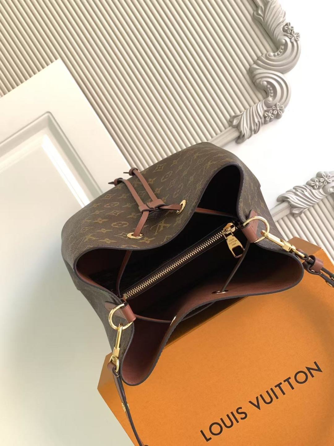 Top-tier Authentic-Grade Quality handbag Size: 26.0 x 26.0 x 17.5 cm