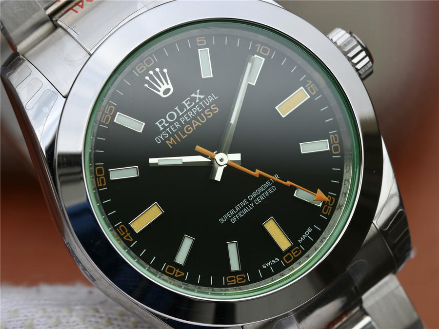 Replica Automatic Watch for Men 40mm MILGAUSS Black Dial