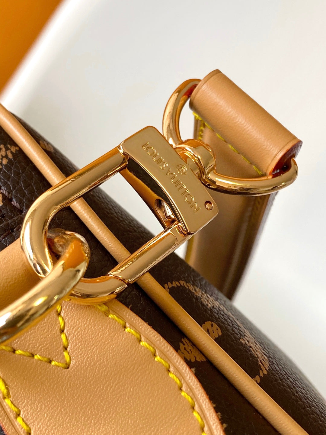 Top-tier Authentic-Grade Quality handbag Size: 25.0 x 17.5 x 11.0 cm