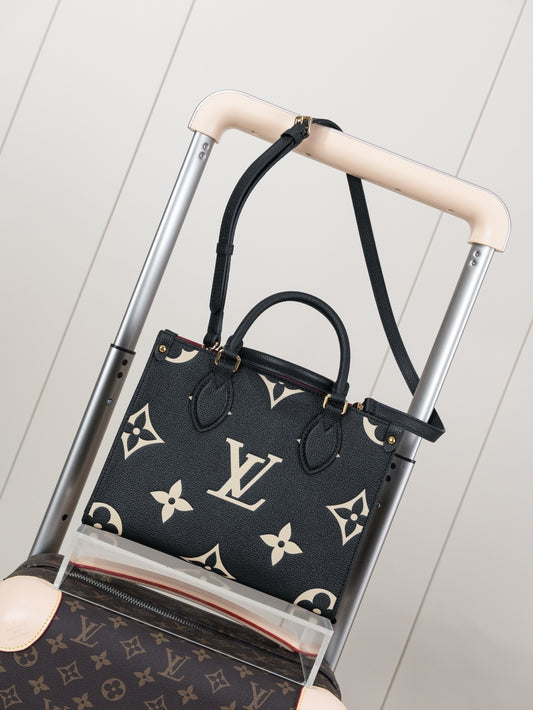 Top-tier Authentic-Grade Quality handbag  Size：25.0 x 19.0 x 11.5 cm