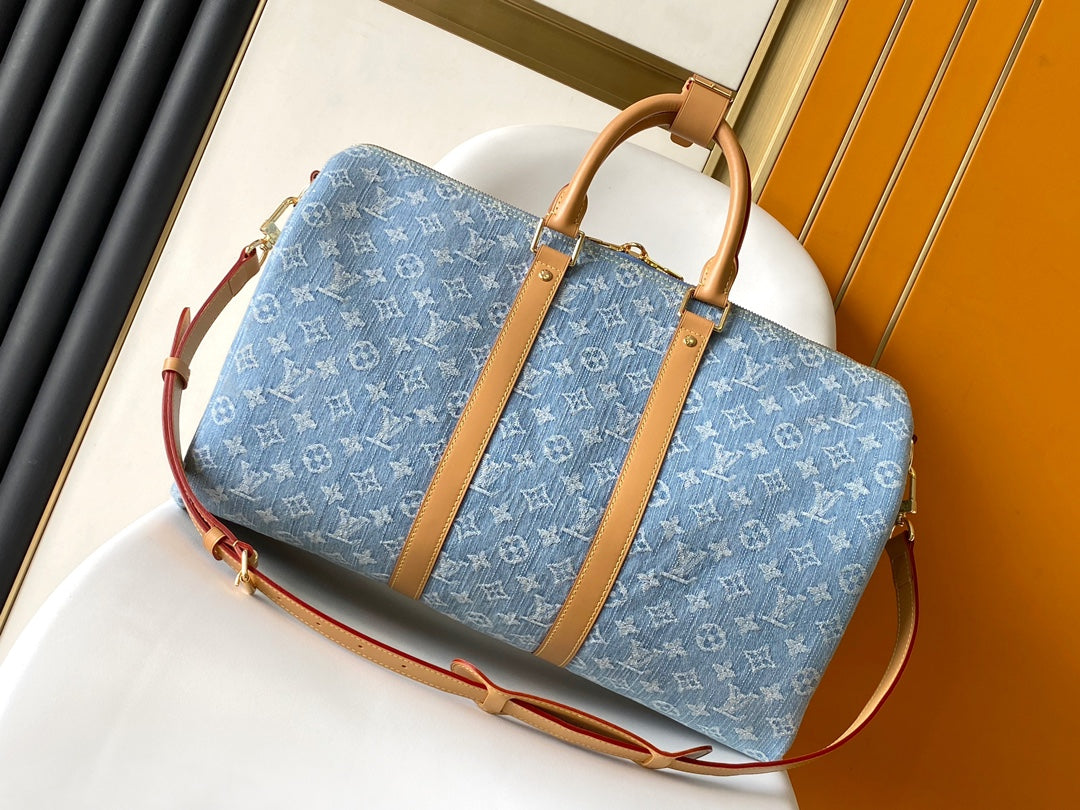Top-tier Authentic-Grade Quality handbag Size: 45 × 27 × 20 cm