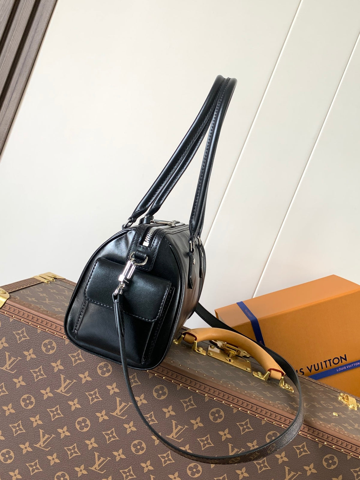 Top-tier Authentic-Grade Quality handbag Size: 17 x 12 x 28 cm