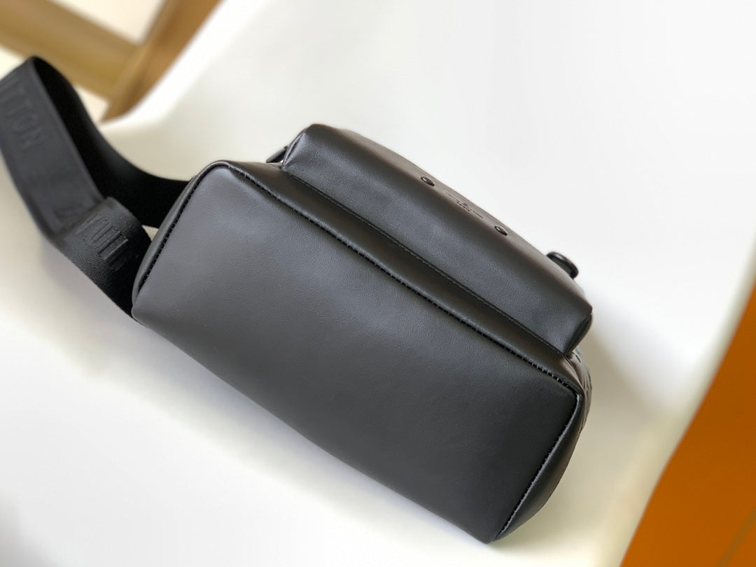 Top-tier Authentic-Grade Quality handbag Size: 24 x 42 x 12cm