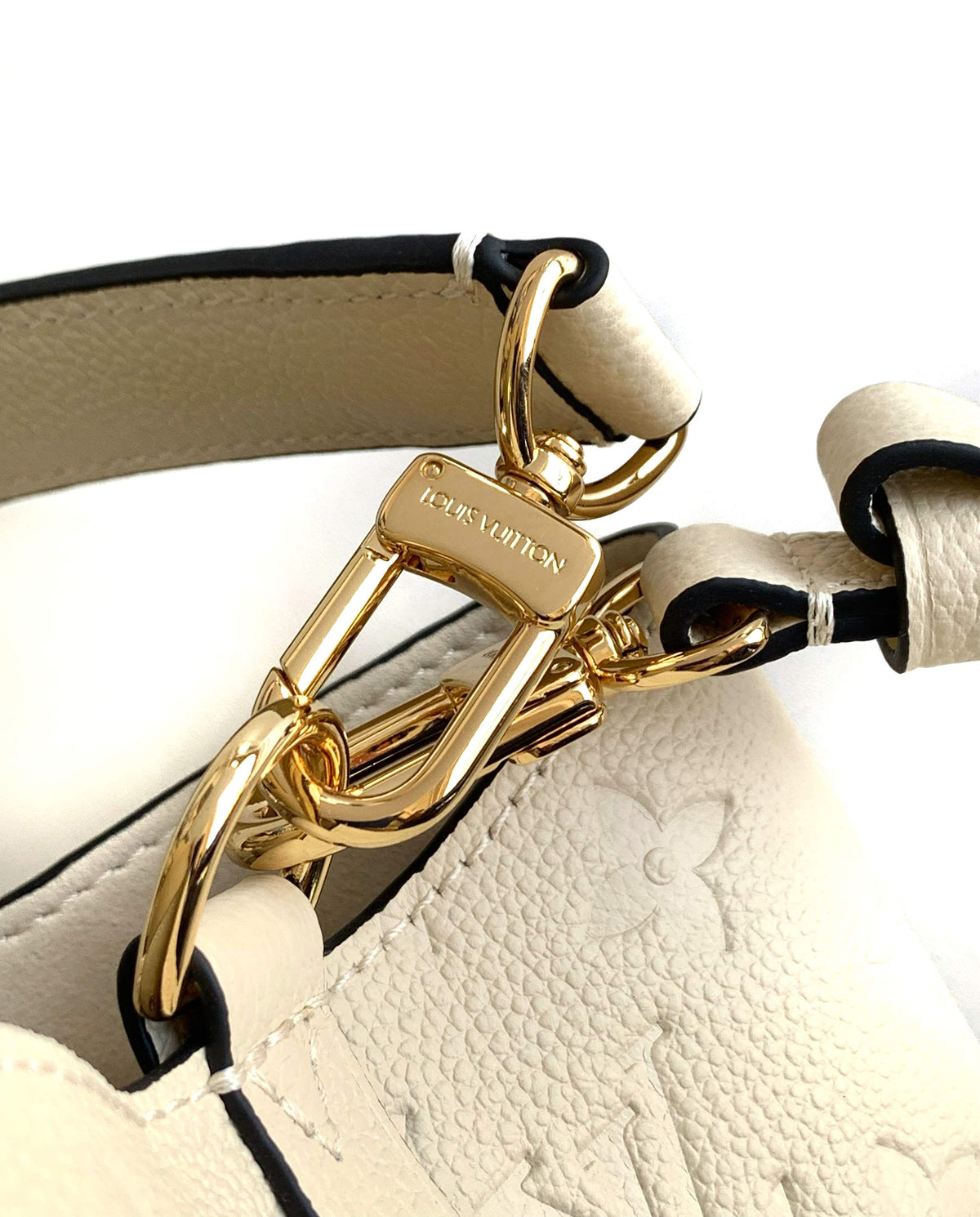 Top-tier Authentic-Grade Quality handbag Size: 26.0 x 26.0 x 17.5 cm