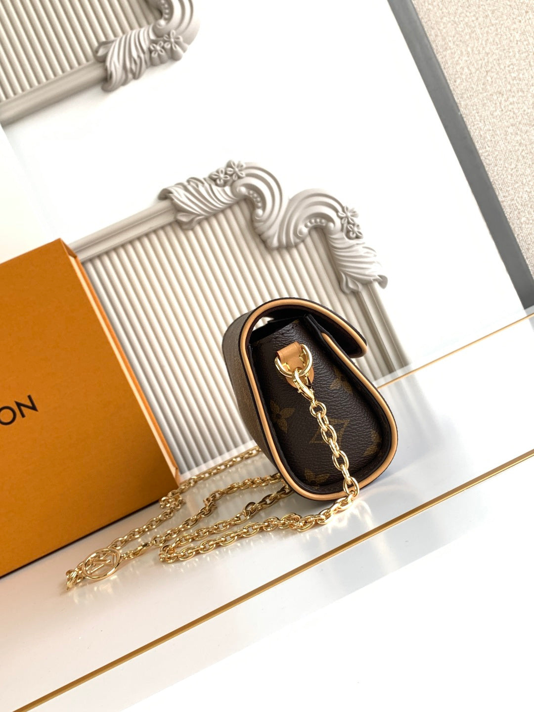 Top-tier Authentic-Grade Quality handbag Size: 20.5 x 11.0 x 6.0 cm
