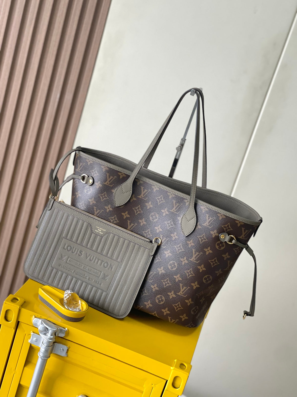 Top-tier Authentic-Grade Quality handbag Size: 31 x 28 x 14 cm