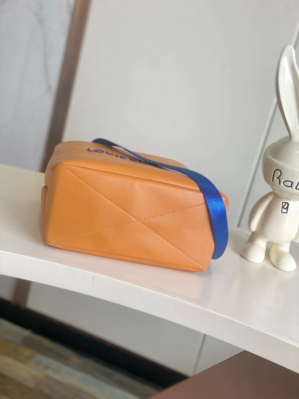 Top-tier Authentic-Grade Quality handbag Size: 25 x 19 x 11 cm