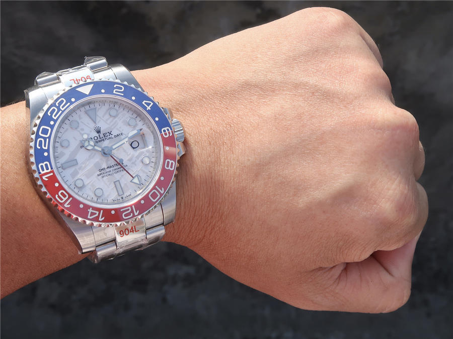 Replica Automatic Watch for Men GMT Master m126719blro-0002 40MM Dial