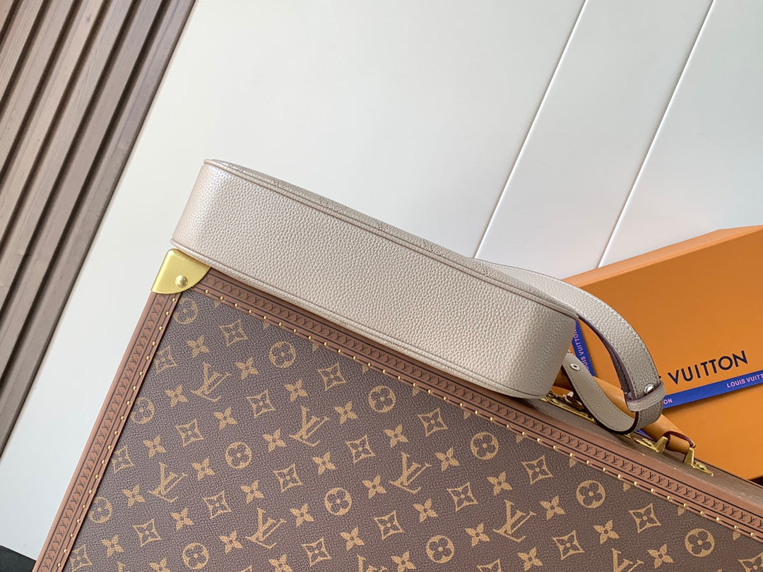 Top-tier Authentic-Grade Quality Medium Handbag M14617 (Grey) Size：28 x 25 x 8 cm
