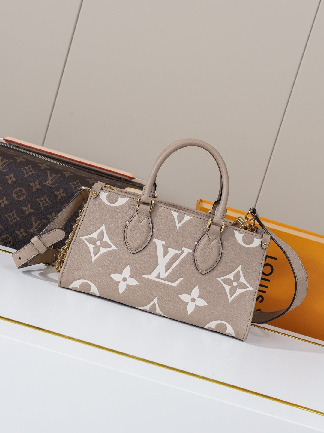 Top-tier Authentic-Grade Quality handbag  Size：25.0 x 13.0 x 10.0 cm