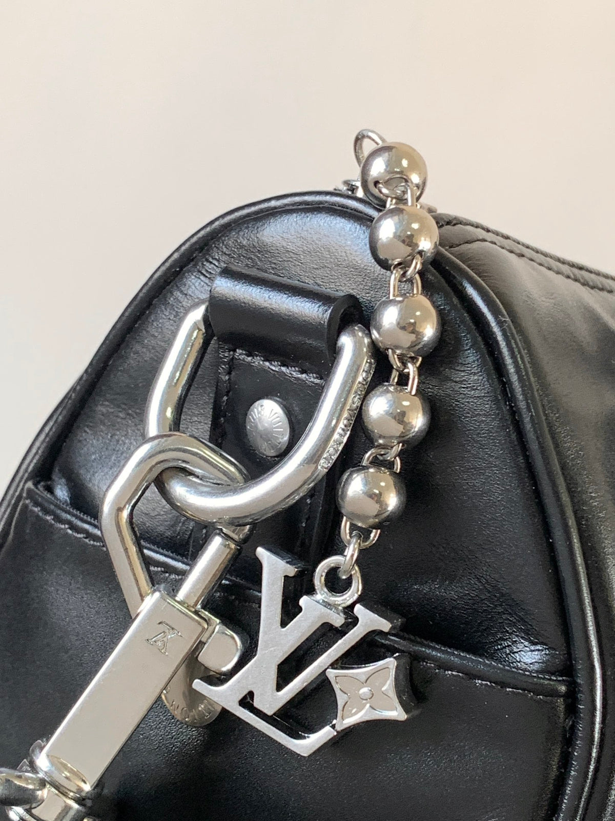 Top-tier Authentic-Grade Quality handbag Size: 15 x 11 x 25 cm